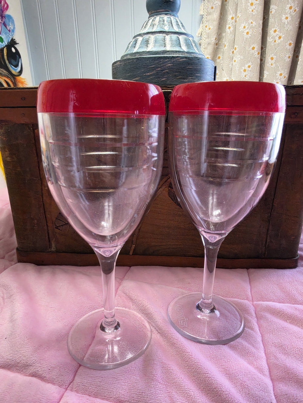 Tervis Cherry Fizz 9 oz. Insulated Stemmed Wine Glasses - Set of 2